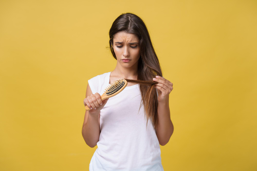 Errores comunes que dañan tu cabello sin que te des cuenta